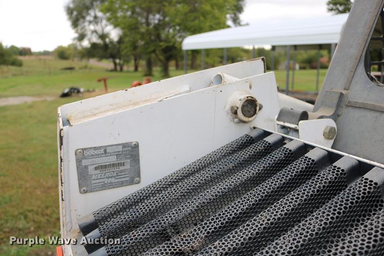 image for item DD0050 1995 Bobcat 743B skid steer