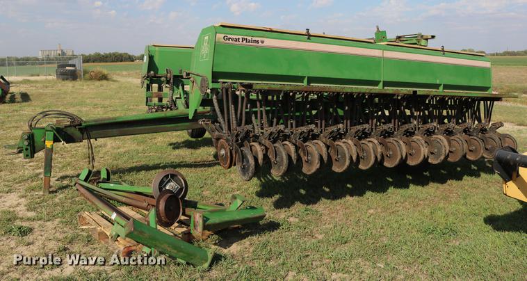 image for item DD0052 1988 Great Plains Solid Stand 30 grain drill