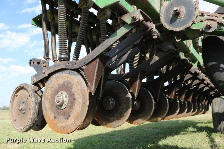 image for item DD0052 1988 Great Plains Solid Stand 30 grain drill