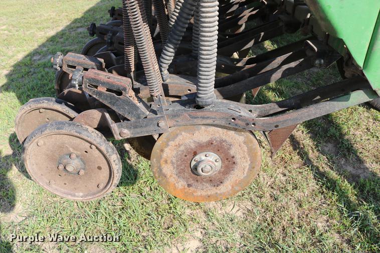 image for item DD0052 1988 Great Plains Solid Stand 30 grain drill