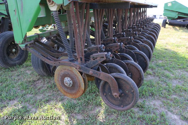 image for item DD0052 1988 Great Plains Solid Stand 30 grain drill