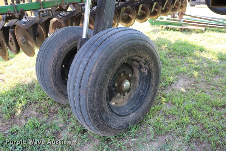 image for item DD0052 1988 Great Plains Solid Stand 30 grain drill