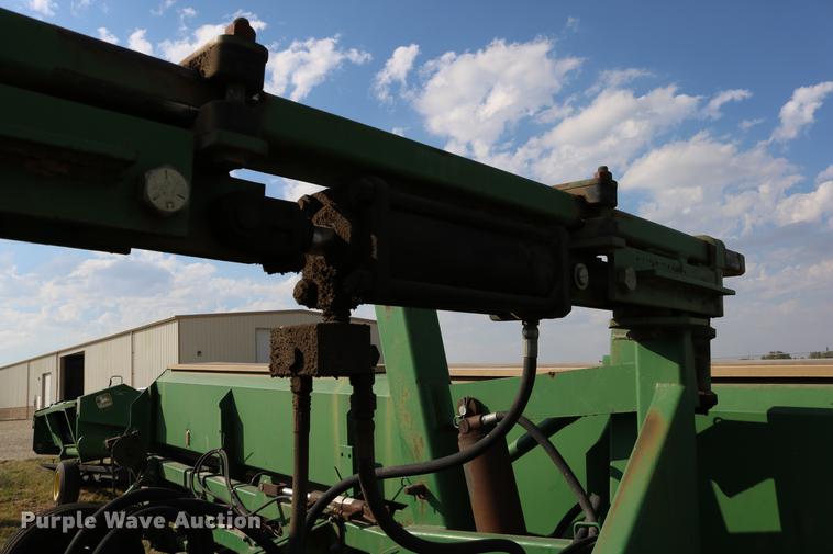 image for item DD0052 1988 Great Plains Solid Stand 30 grain drill