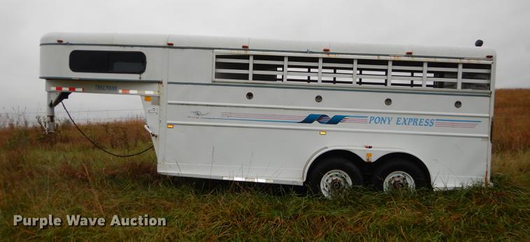 image for item DD0803 1994 Trailmann Pony Express slant horse trailer