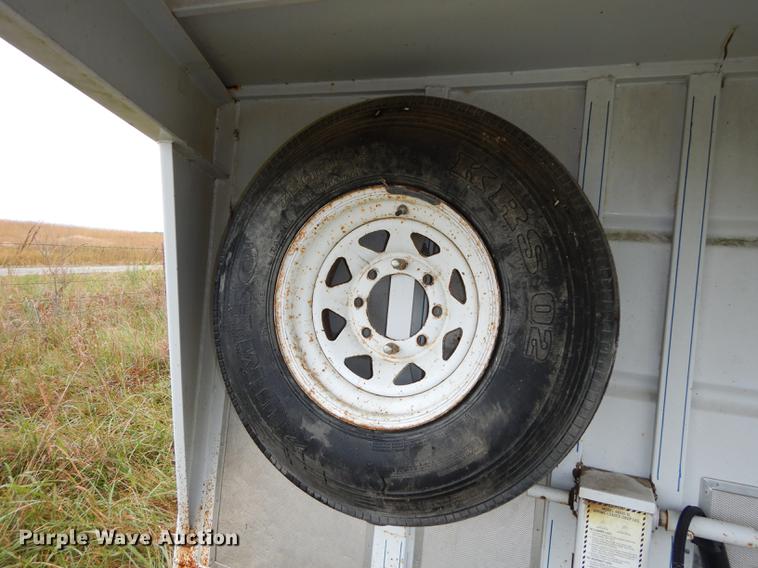 image for item DD0803 1994 Trailmann Pony Express slant horse trailer