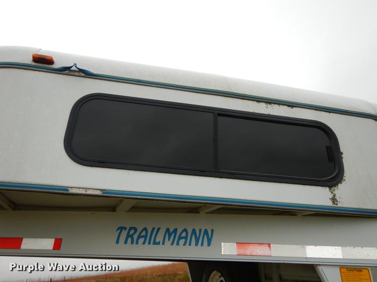 image for item DD0803 1994 Trailmann Pony Express slant horse trailer