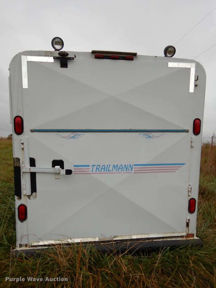 image for item DD0803 1994 Trailmann Pony Express slant horse trailer