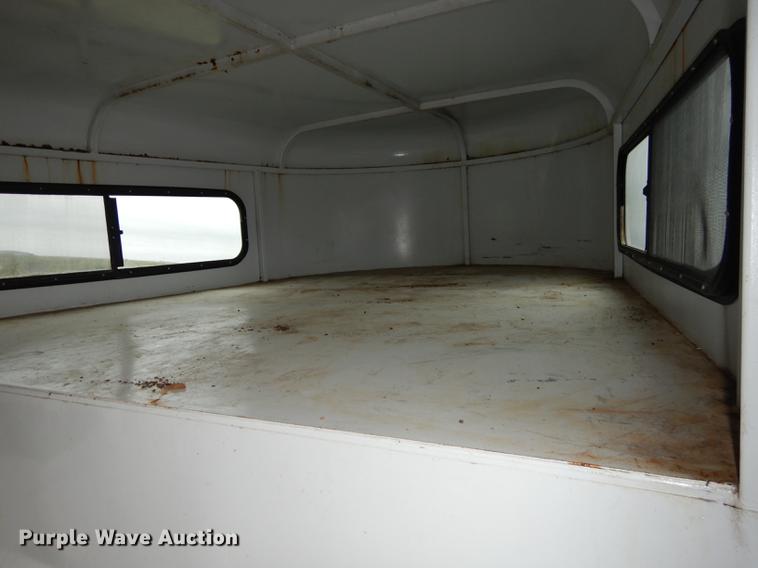 image for item DD0803 1994 Trailmann Pony Express slant horse trailer