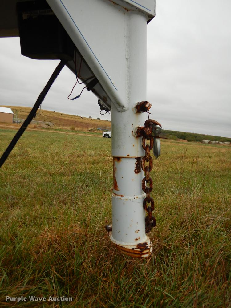 image for item DD0803 1994 Trailmann Pony Express slant horse trailer