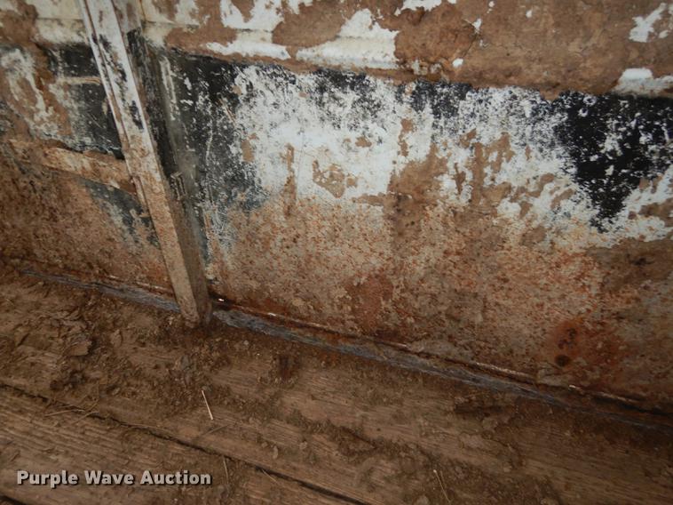 image for item DD0804 1999 Trailmann livestock trailer