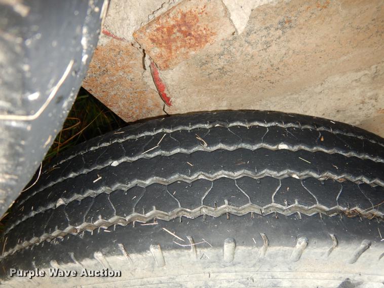 image for item DD0804 1999 Trailmann livestock trailer