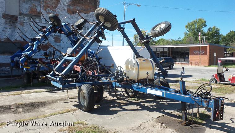 image for item DD2000 Loadrunner anhydrous ammonia applicator