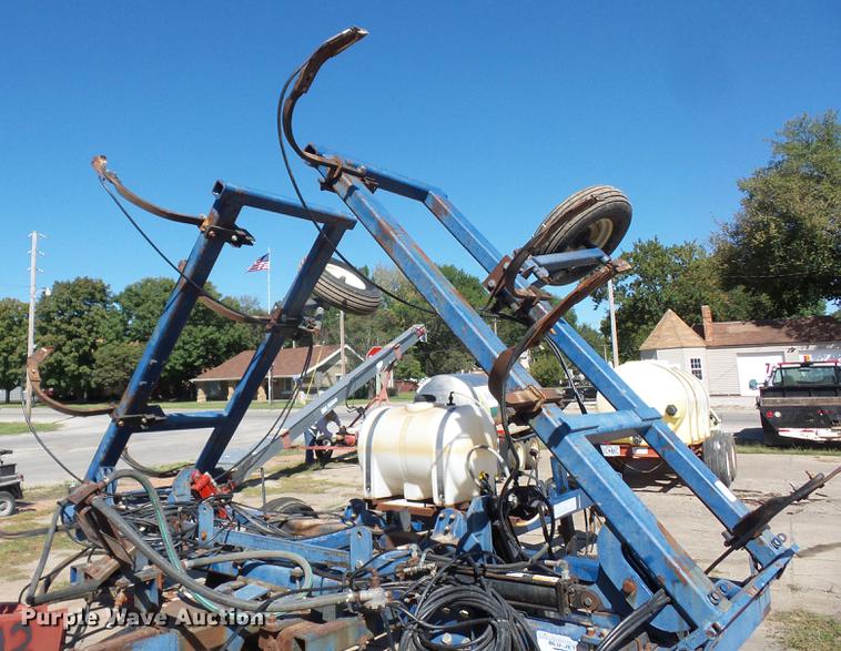 image for item DD2000 Loadrunner anhydrous ammonia applicator