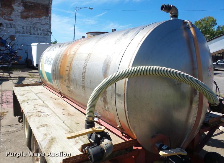 image for item DD2004 Nurse tank trailer