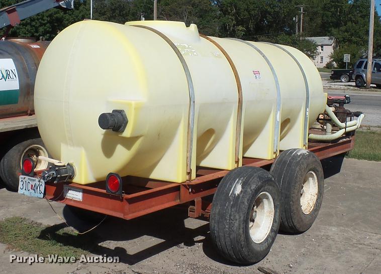 image for item DD2005 1996 Ag Systems AG1000 nurse tank trailer