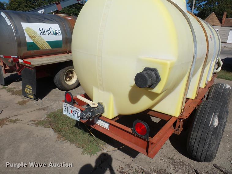 image for item DD2005 1996 Ag Systems AG1000 nurse tank trailer