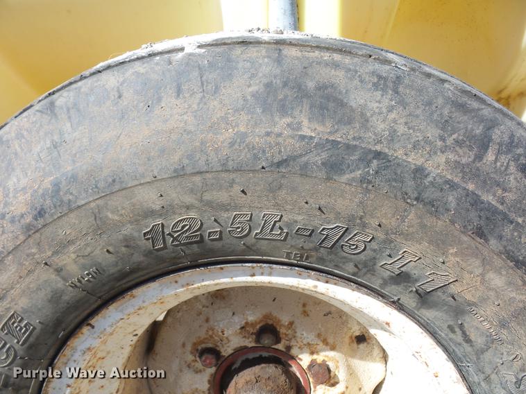 image for item DD2005 1996 Ag Systems AG1000 nurse tank trailer