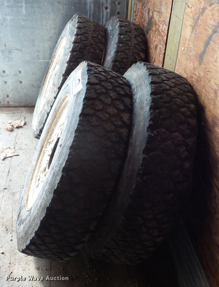 image for item DD2009 295/75R22.5 tires and wheels
