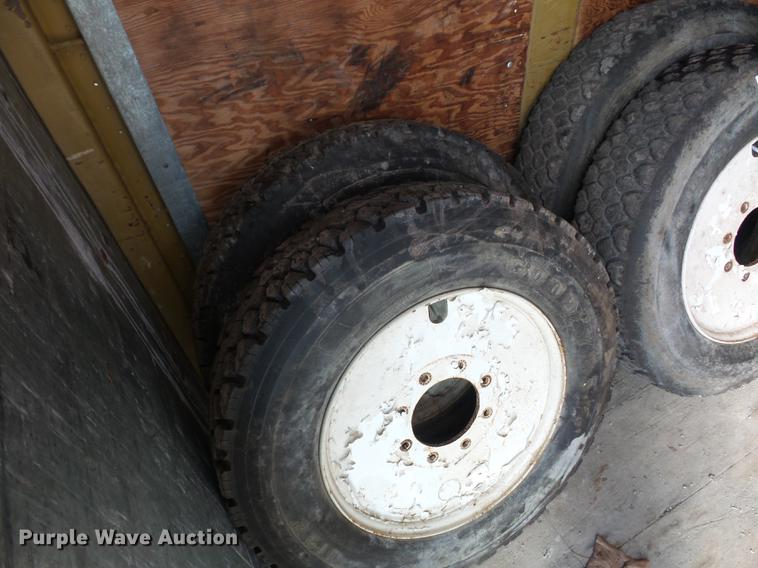 image for item DD2009 295/75R22.5 tires and wheels