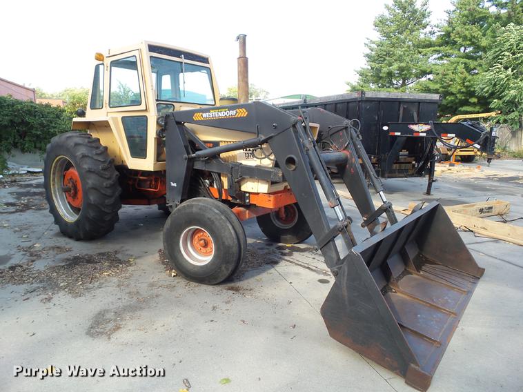 image for item DH9460 1972 Case 1370 tractor