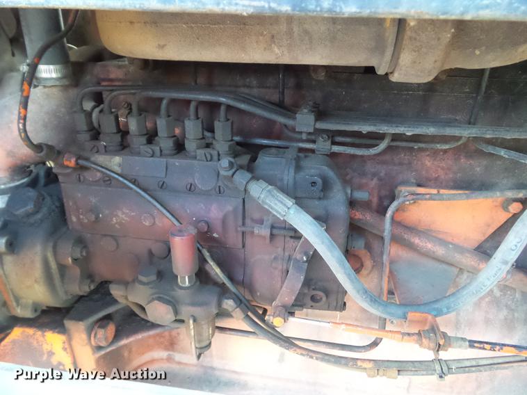 image for item DH9460 1972 Case 1370 tractor