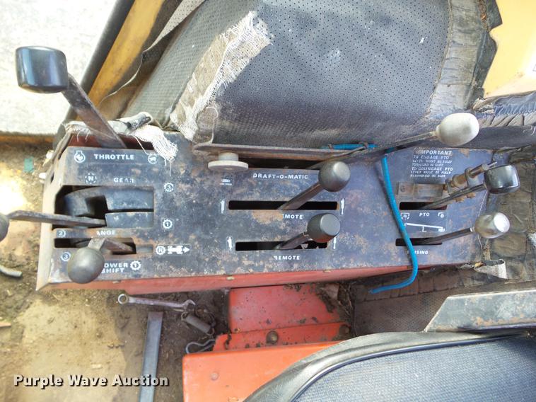 image for item DH9460 1972 Case 1370 tractor