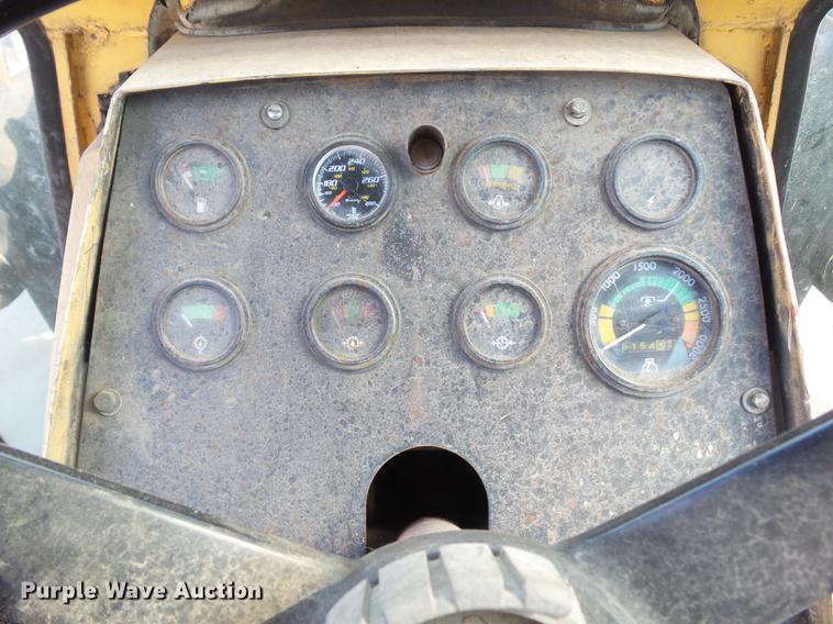 image for item DH9460 1972 Case 1370 tractor