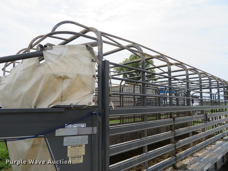 image for item DI9860 2008 Titan livestock trailer