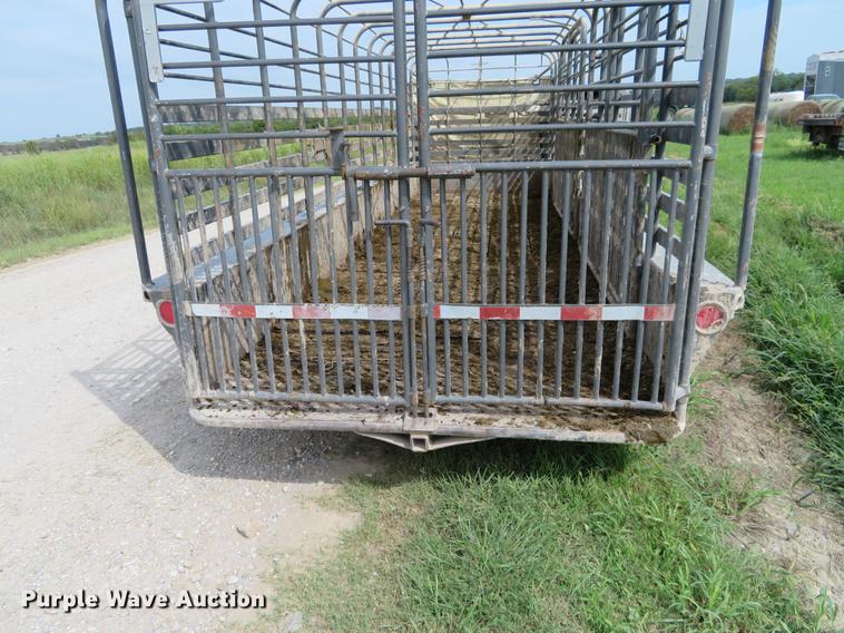image for item DI9860 2008 Titan livestock trailer