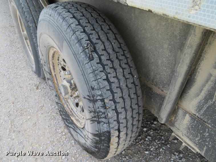 image for item DI9860 2008 Titan livestock trailer