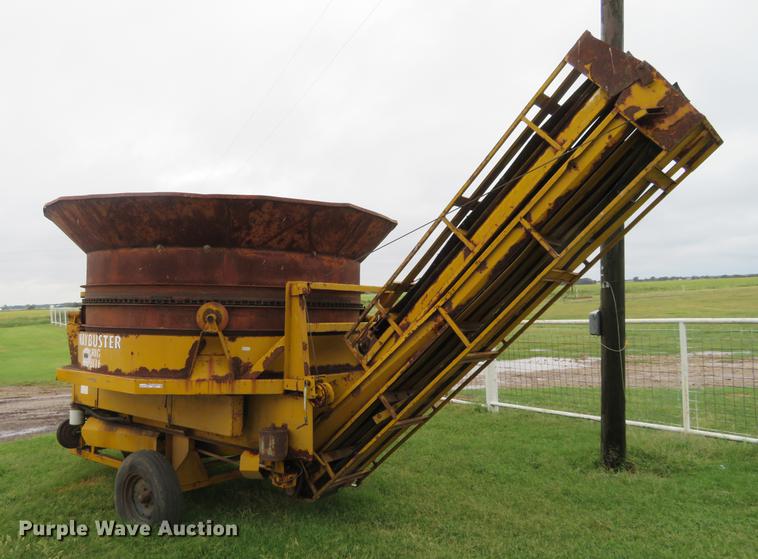 image for item DI9891 HayBuster Big Bite H1000 bale processor