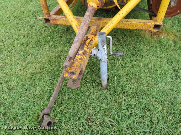 image for item DI9891 HayBuster Big Bite H1000 bale processor