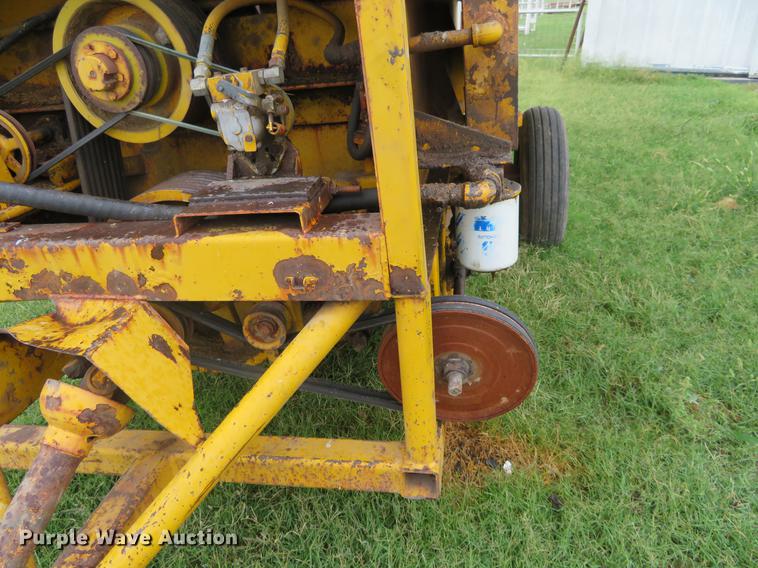 image for item DI9891 HayBuster Big Bite H1000 bale processor