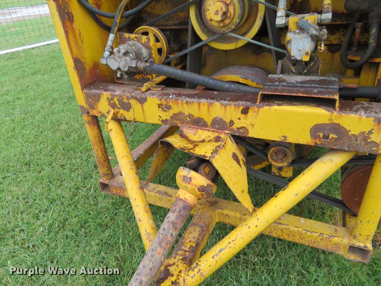 image for item DI9891 HayBuster Big Bite H1000 bale processor