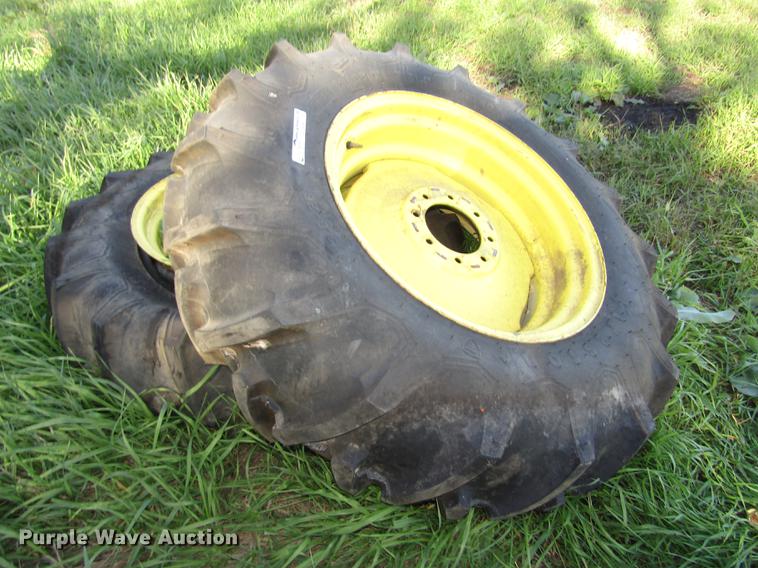image for item DO9086 (2) Firestone 13.6-26 tires and wheels