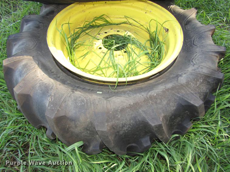 image for item DO9086 (2) Firestone 13.6-26 tires and wheels