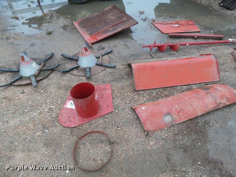 image for item DR9214 1981 International 1460 combine