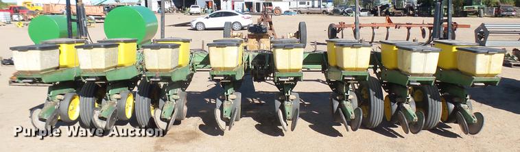 image for item DV9087 John Deere 7000 planer