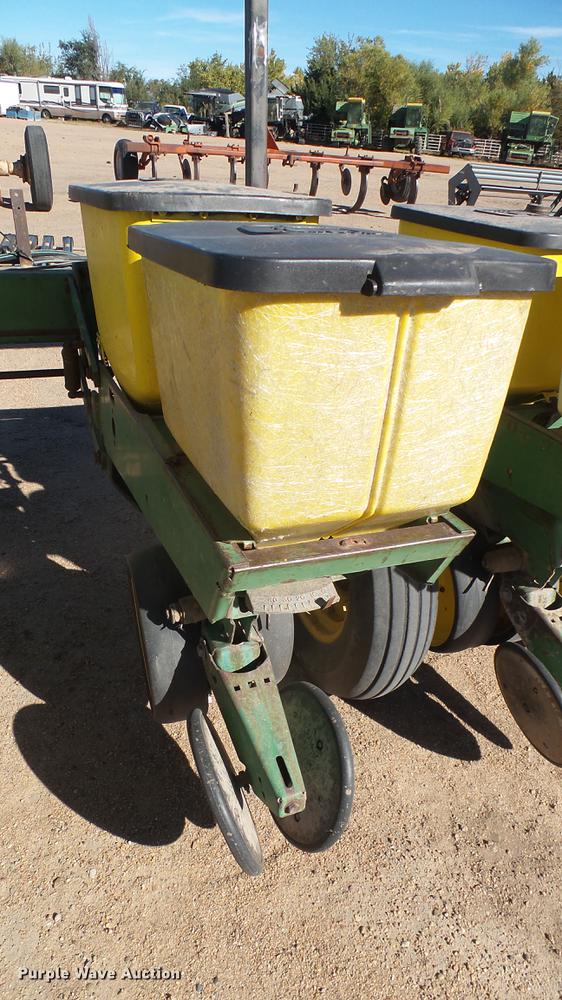 image for item DV9087 John Deere 7000 planer