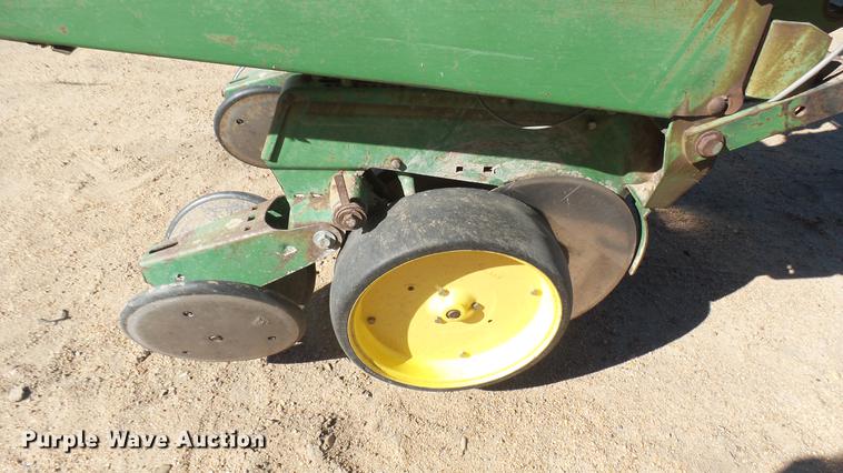 image for item DV9087 John Deere 7000 planer