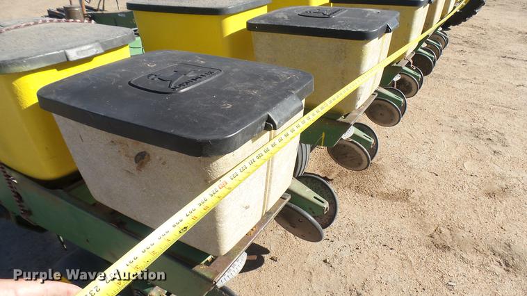 image for item DV9087 John Deere 7000 planer