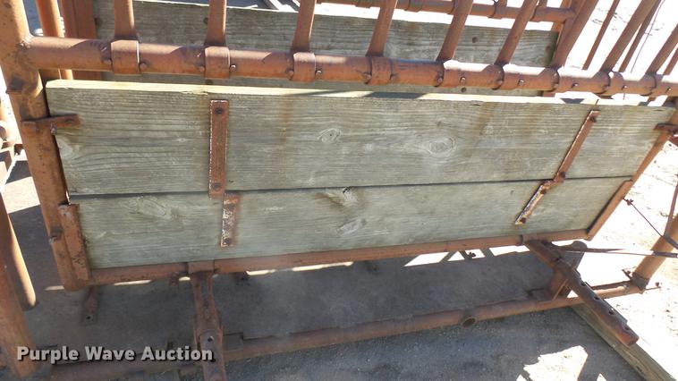 image for item DV9089 My-D Hand-D squeeze chute