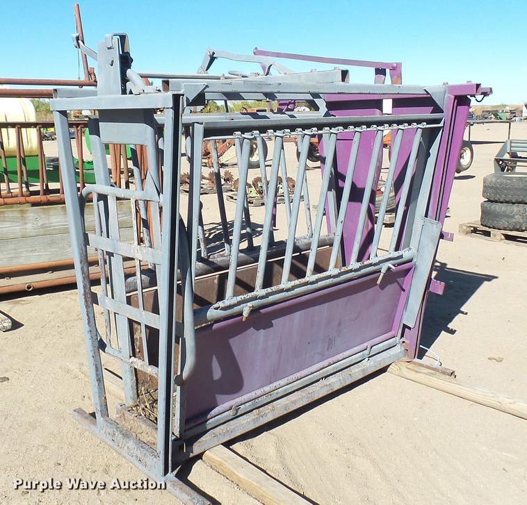 image for item DV9090 Squeeze chute