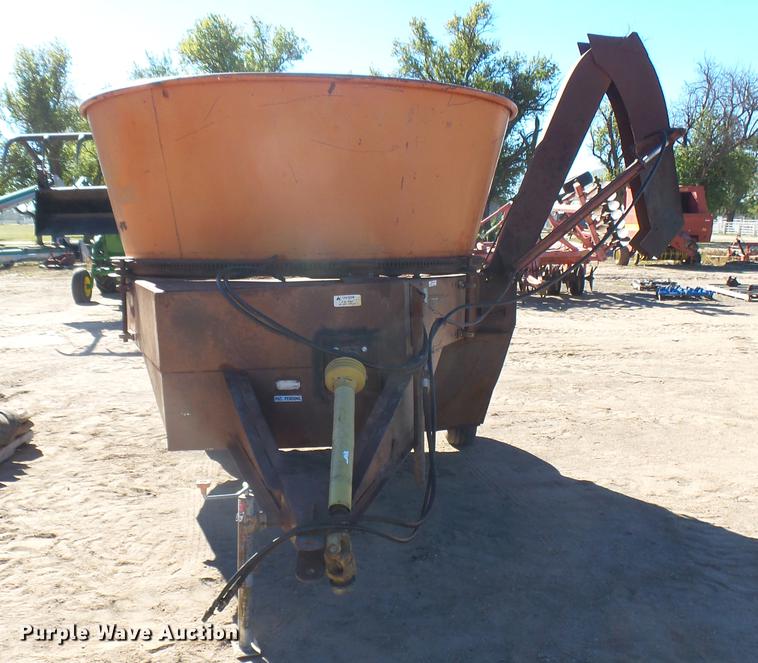 image for item DV9093 Roto-grind tub grinder