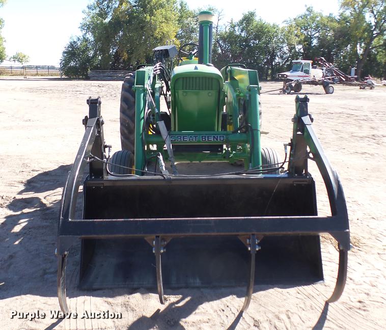 image for item DW9170 John Deere 3020 tractor