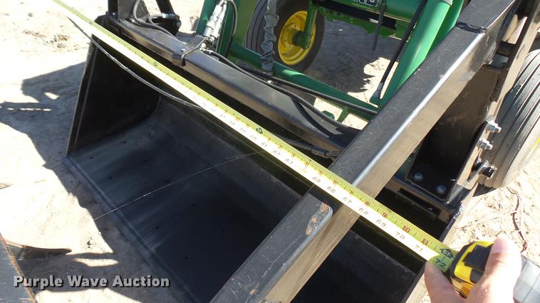 image for item DW9170 John Deere 3020 tractor