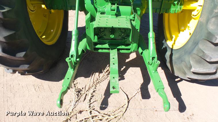 image for item DW9170 John Deere 3020 tractor