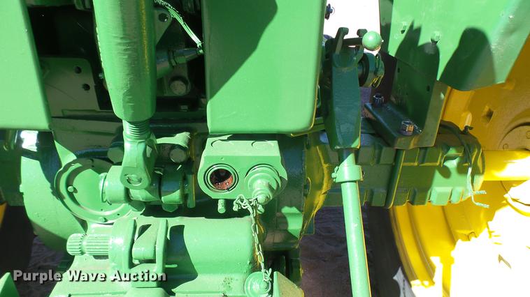 image for item DW9170 John Deere 3020 tractor