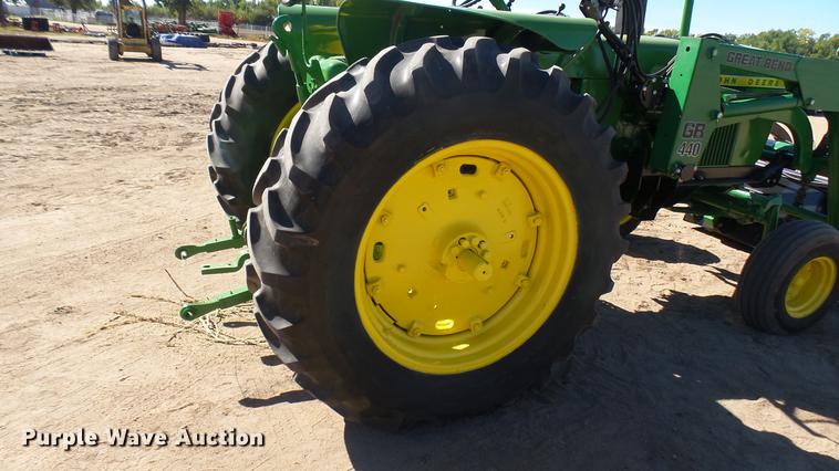 image for item DW9170 John Deere 3020 tractor