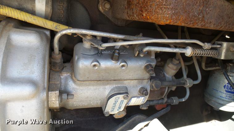 image for item DW9171 Ford L785 skid steer